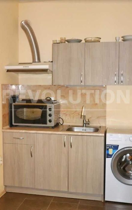 Дава се под наем Двустаен апартамент в Варна, Център - 55 кв.м за 348.84 € - Снимка #1