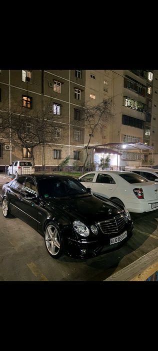 Mercedes Benz W211
