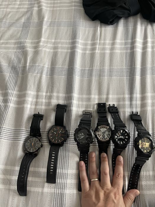 Ceasuri diferite modele