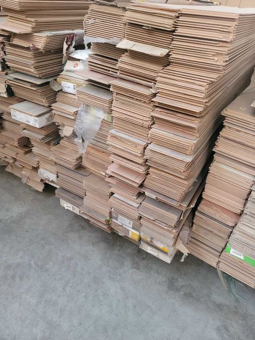 Б/У Ламинаты разных размеров и Разного цвета