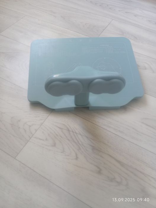 Школьная подставка для уроков