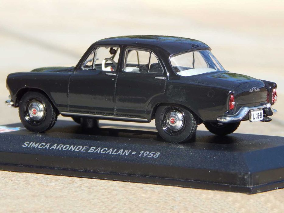 Macheta Simca Aronde P60 Bacalan 1958 1:43 cu ambalaj