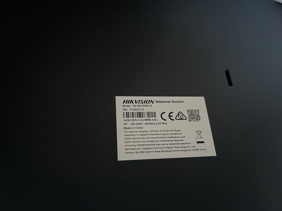 Продаю Коммутатор Hikvision DS-3E1526-SI