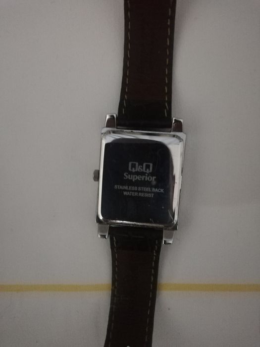 Vând ceas bărbătesc