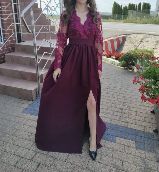 Rochie lunga, purtata o singura data