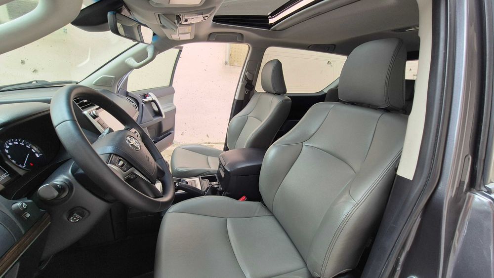 Toyota Land Cruiser 150 Executive, 3 usi, autoutilitara N1