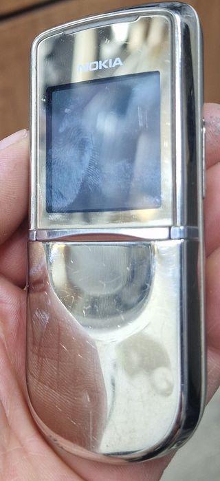 телефон Nokia 8800