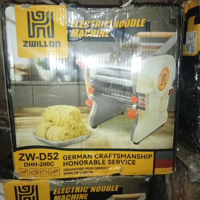 Тестораскатка и лапшарезка 2 в 1