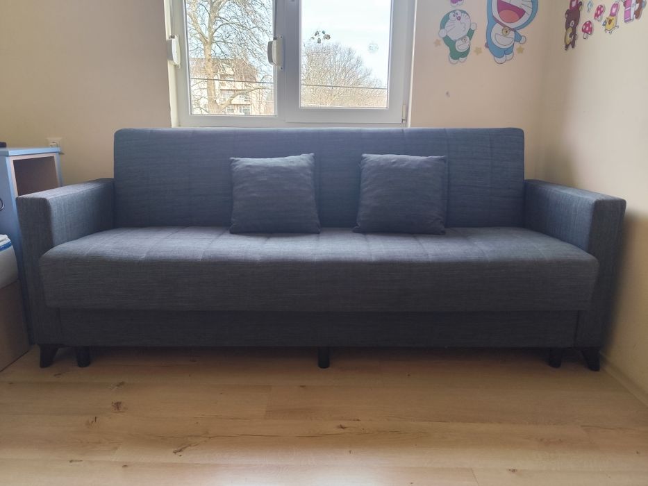 Диван - изключително запазен