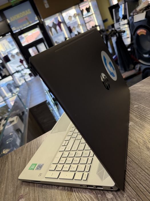 Лаптоп HP Pavilion 15 Intel Core i5