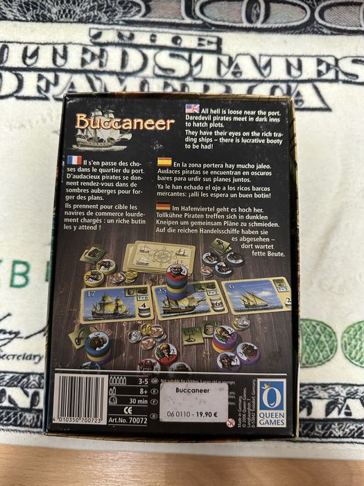 Joc de societate Buccaneer