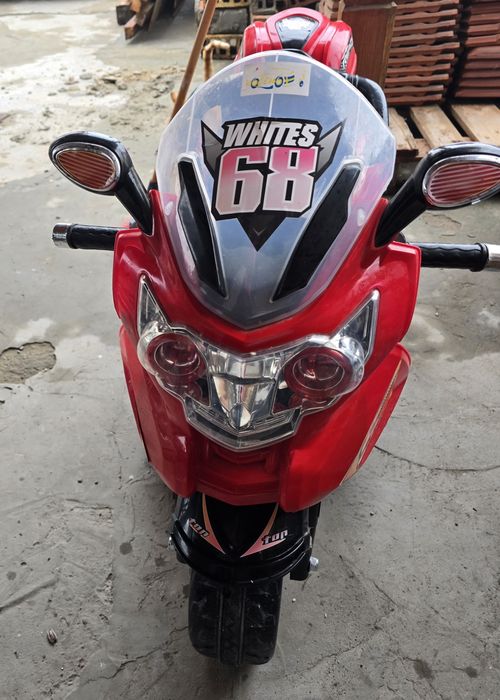 детски мотор с аклуматор