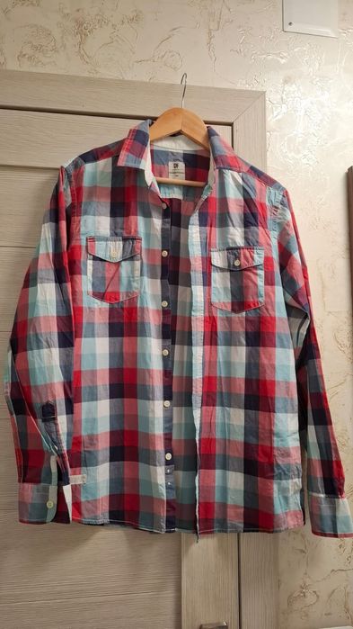 Мужская повседневная рубашка в крупную клетку (стиль plaid). Размер М