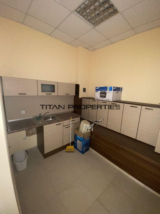 Продава се Магазин в Бургас, Долно Езерово - 65 кв.м за 1690 €/кв.м - Снимка #1