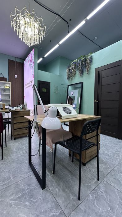 сдаются рабочие места в студии красоты