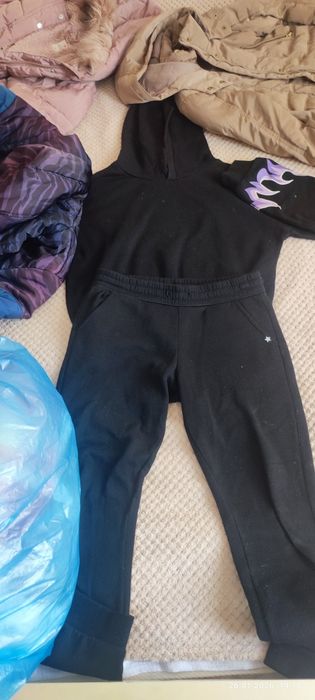 Куртки для мальчика и девочку