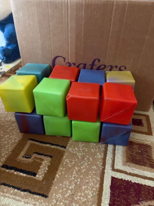 Игрушки детскиее