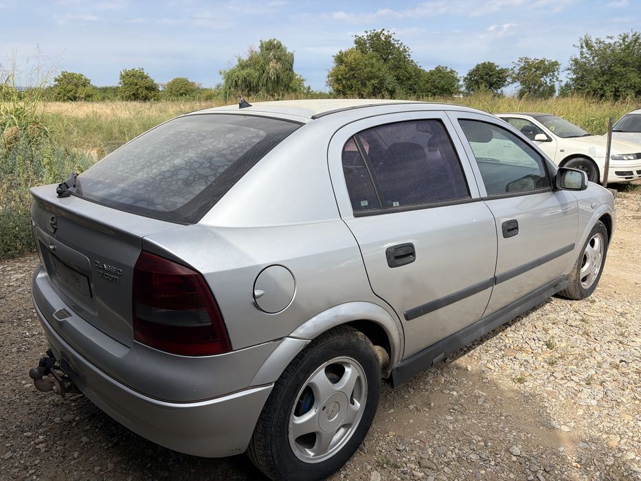 Dezmembrez opel astra g 1.4 / 1.6 /1.8 benzina /1.7 / 2.0 motorina