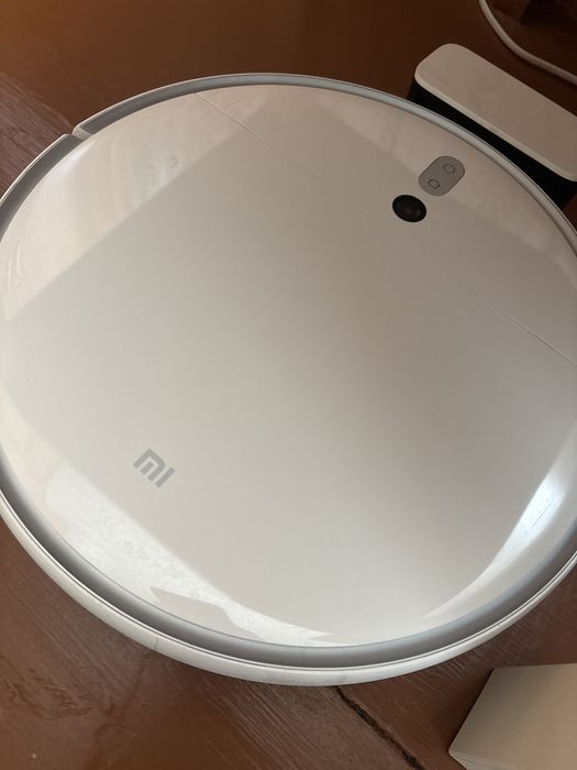 Продам робот пылесос Mi Robot Vacuum-Mor 2