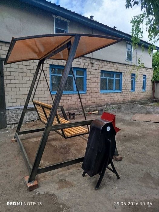 Продам беседку и урну