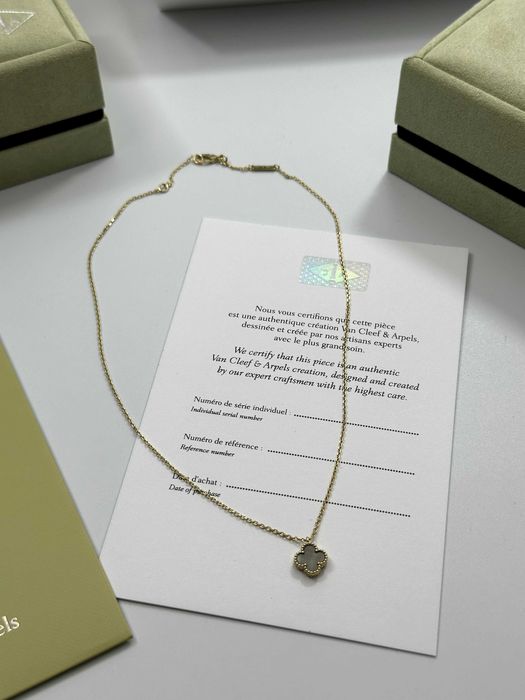 Colier MINI Van Cleef & Arpels Gold 18K Gray