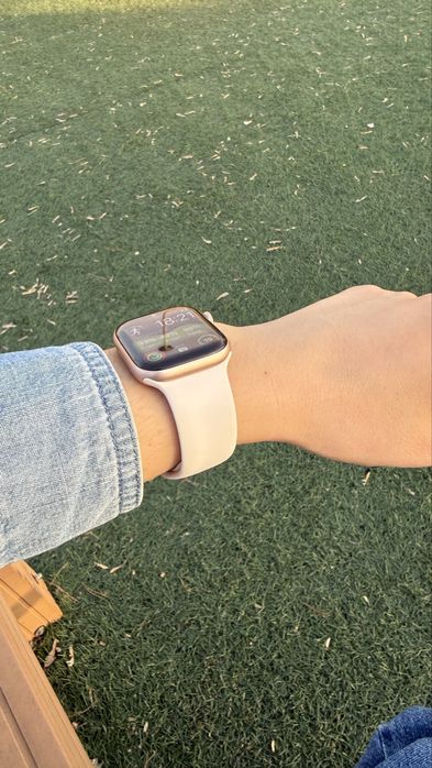 Продам apple watch 11