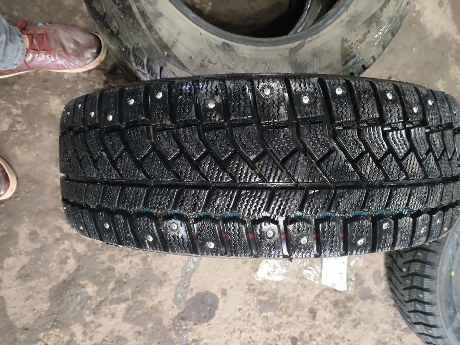 Зимние шины шипованные