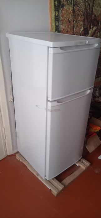 Холодильник бирюса