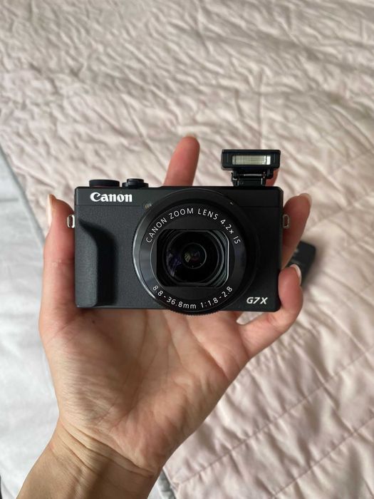 Canon G7X Mark III