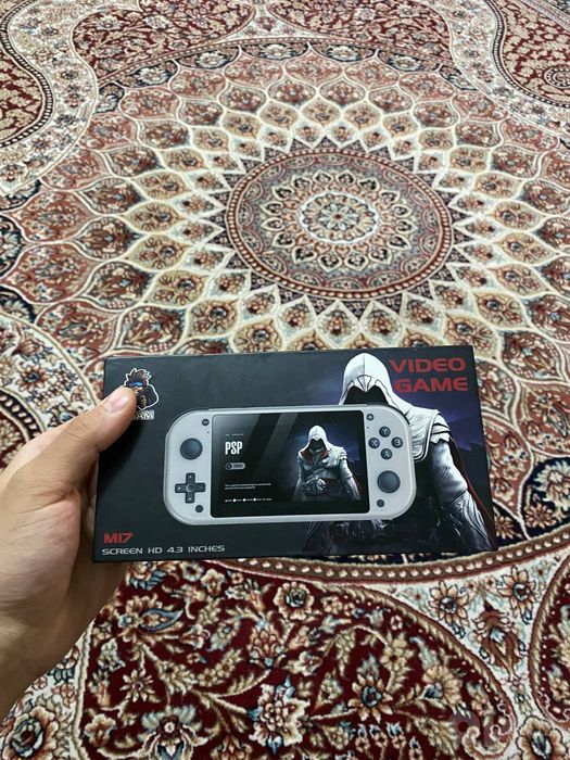 Psp M17 почти новая