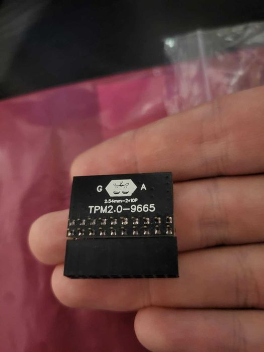 Vand modul securitate TPM 2.0 Gigabyte si TPM 1.2 Asus