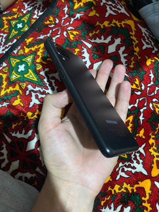 Samsung a12 4/64 gb