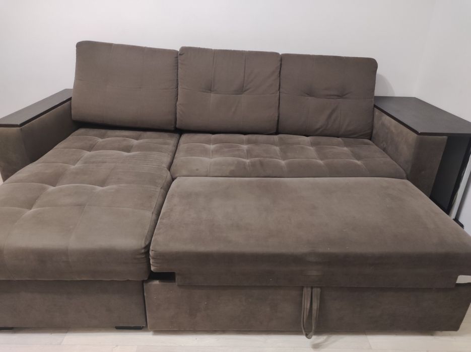 Продам диван угловой