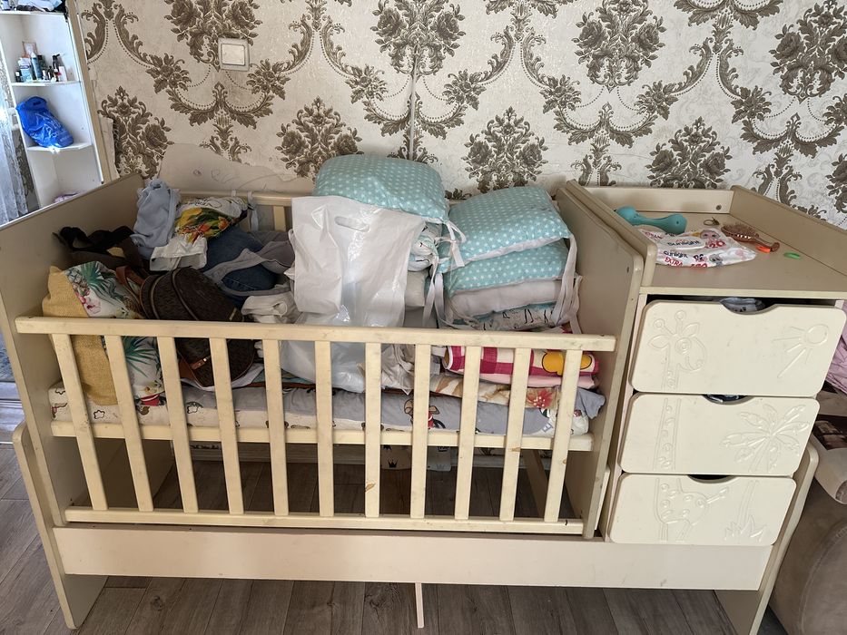 Детский кровать