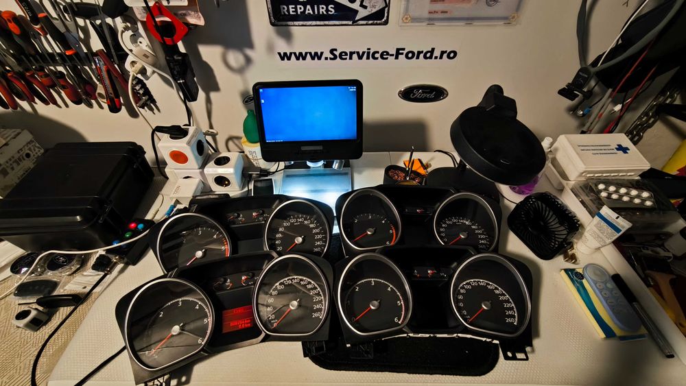 Ceasuri bord FORD C-Max Fiesta Galaxy Focus Kuga Mondeo S-Max Transit