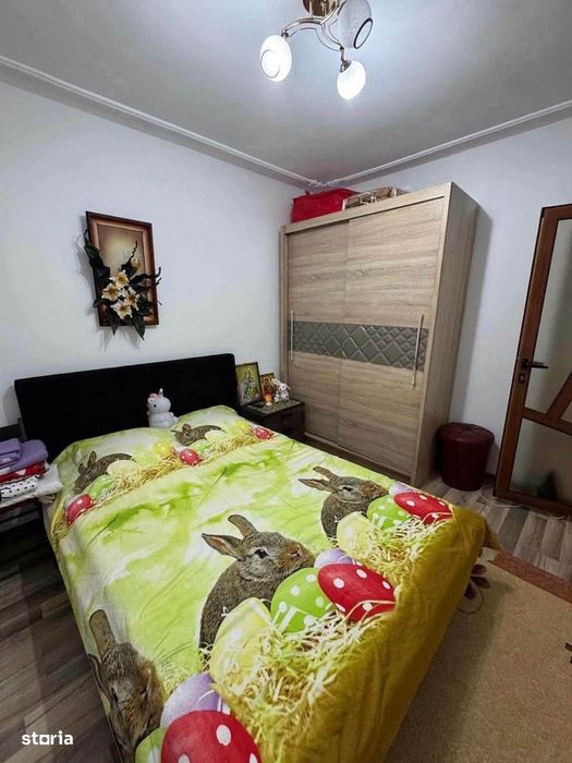 De vanzare apartament cu 2 camere si balcon, mobilat si utilat, 50000e