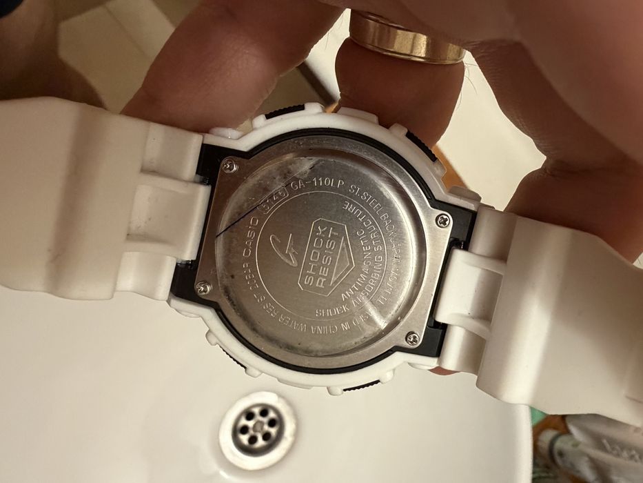 Ceas g-shock alb
