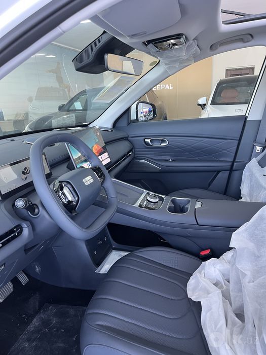Geely galaxy starship e7