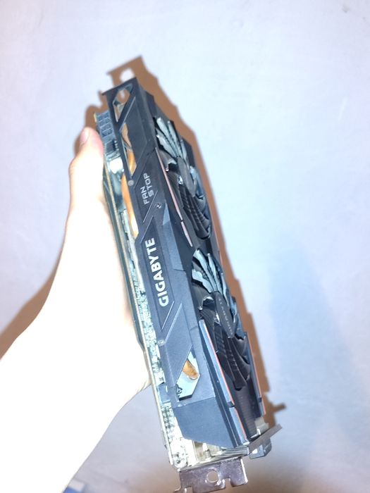 RX 570 4GB,  Gigabyte