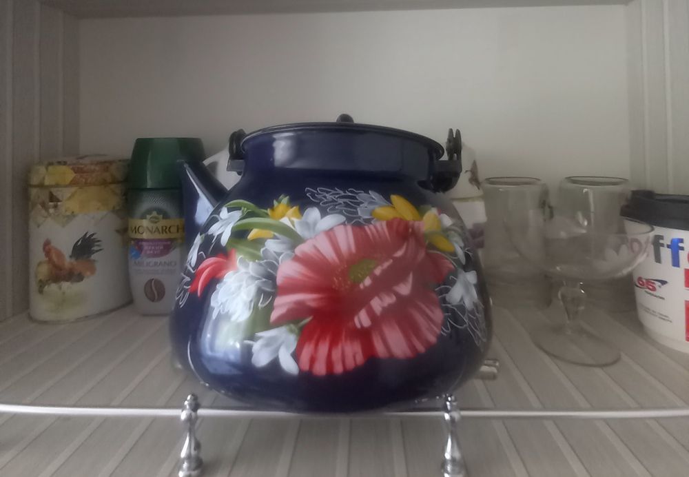 3 чайника. За все 150 тысяч. .