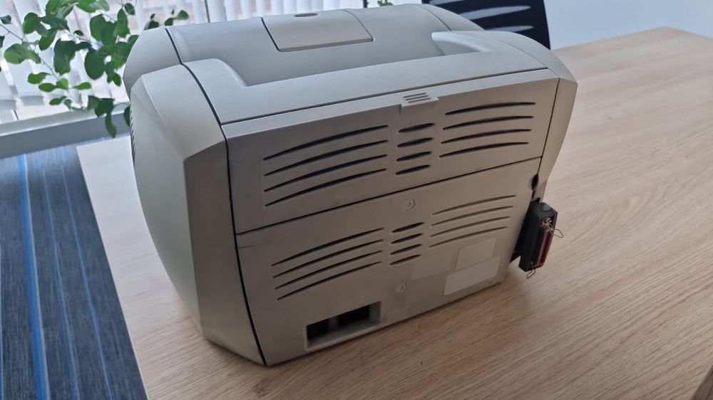 Продаю принтер HP 1300