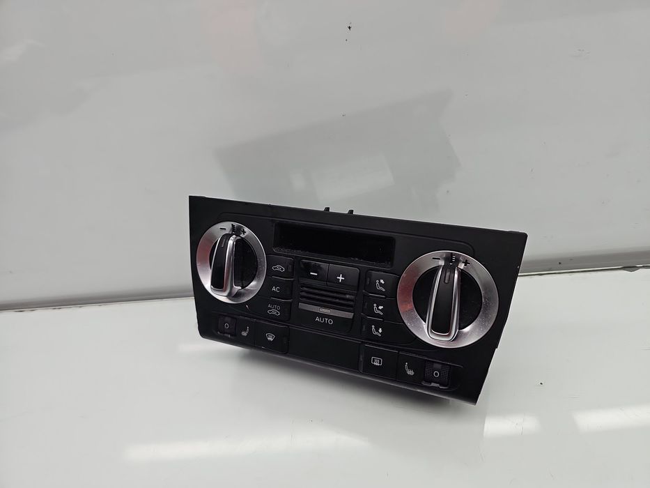 Panou comanda clima AUDI A3 Sportback (8PA) [Fabr 2004-2013] 8P0820043