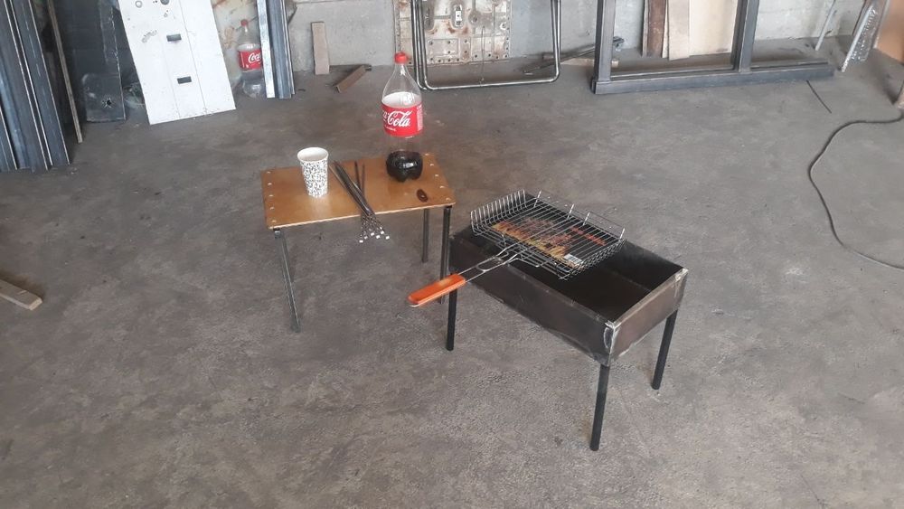 Продаётся автомобильная палатка.