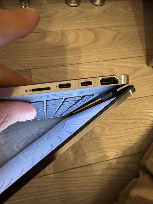 Dell lattitude 9510 i7 gen 10 cu touchscreen