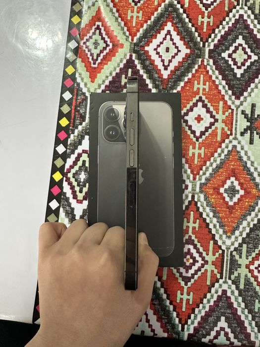 Продам айфон 13 про