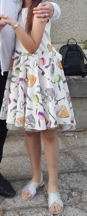 Прелестна рокля 152 ръст