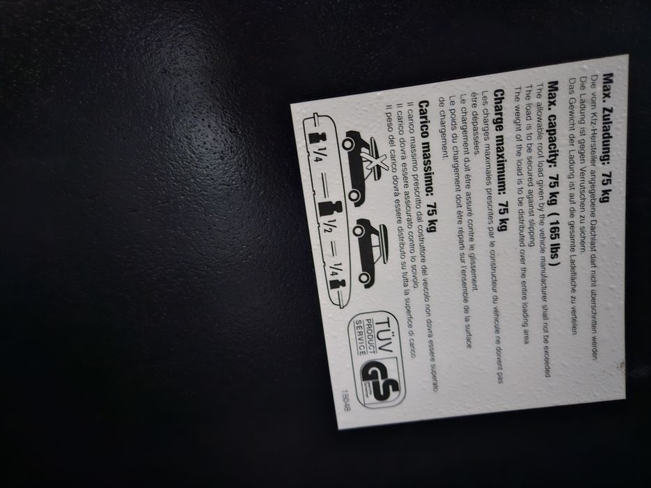 Vând sau schimb cutie portbagaj Volvo