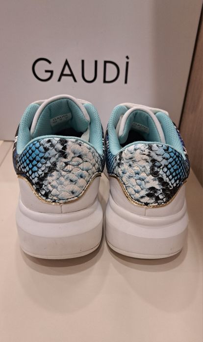 Дамски кецове GAUDI