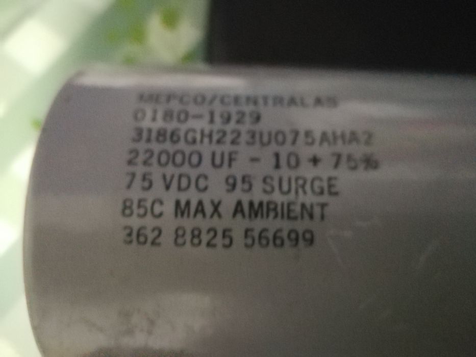 Condensator de mare putere