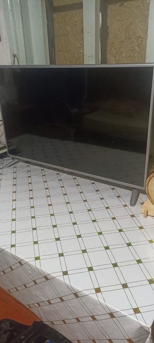 Продам телевизор LG